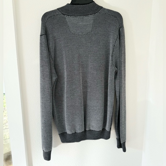 Robert Graham “CONBOY” Classic Fit Black & Gray Sweater Size Medium NEW NWT - Picture 5 of 5
